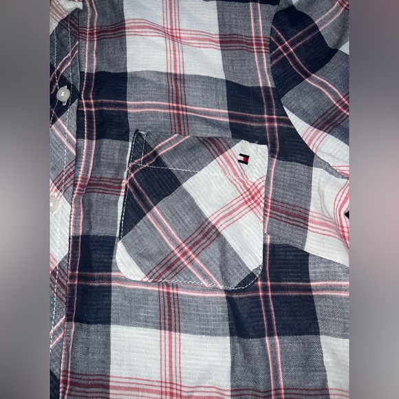 NWOT Tommy Hilfiger Women’s Plaid Button up Shirt - Picture 3 of 11